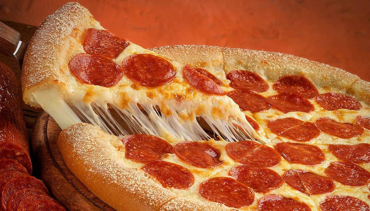 Brasileiro pediu mais de 20 milhões de pizzas por aplicativos